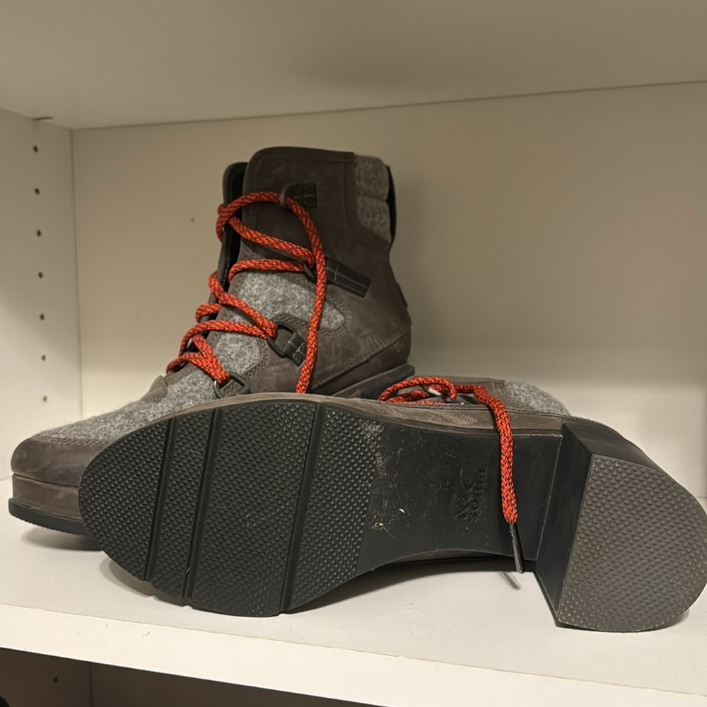 Sorel Boots $60 OBO - Picture 4 of 11